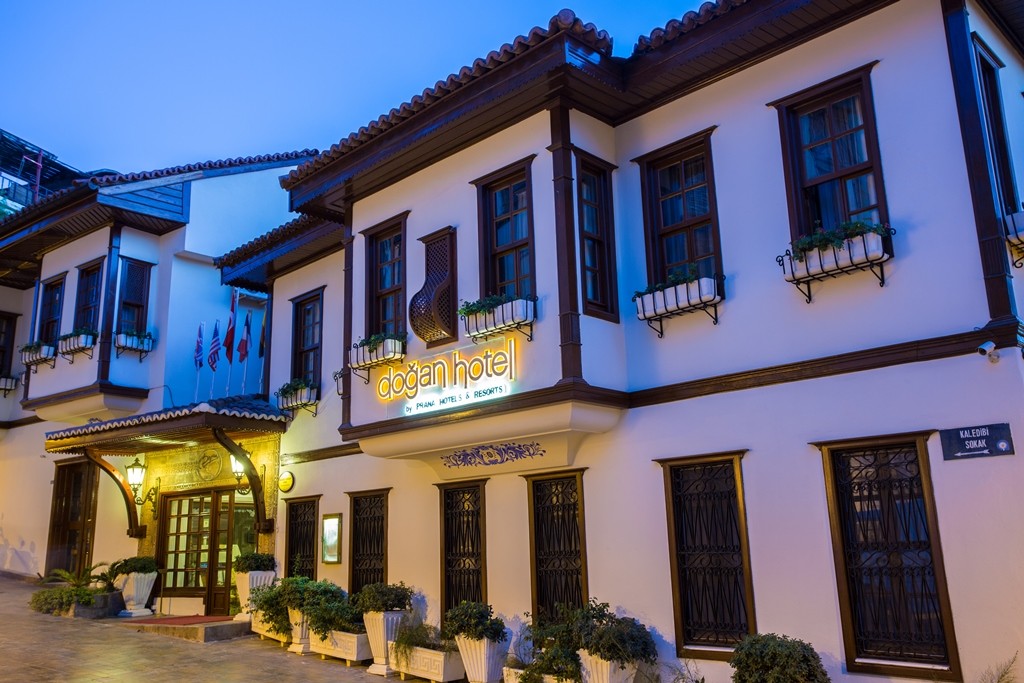 Antalya Airport (AYT) Airport transportation
