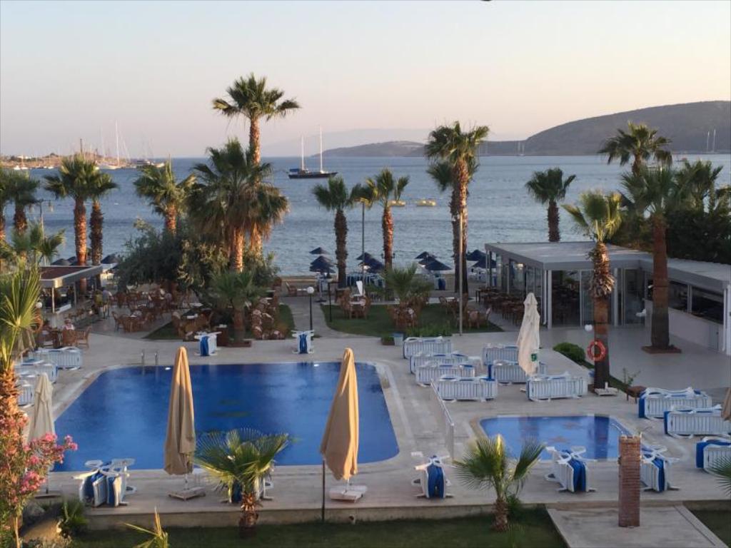 Bodrum Airport (BJV) Airport transportation