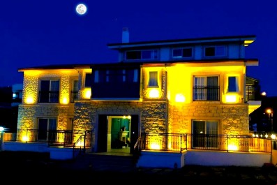  Get From NYX Hotel Guzelbahce