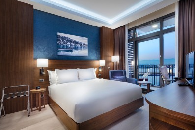 Get From Hilton Garden Inn Izmir Bayrakli