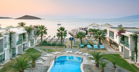  Get From Lugga Boutique Hotel & Beach