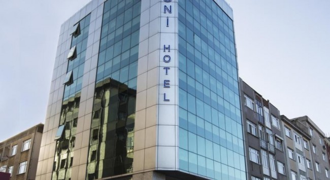  Get From Akoni Hotel